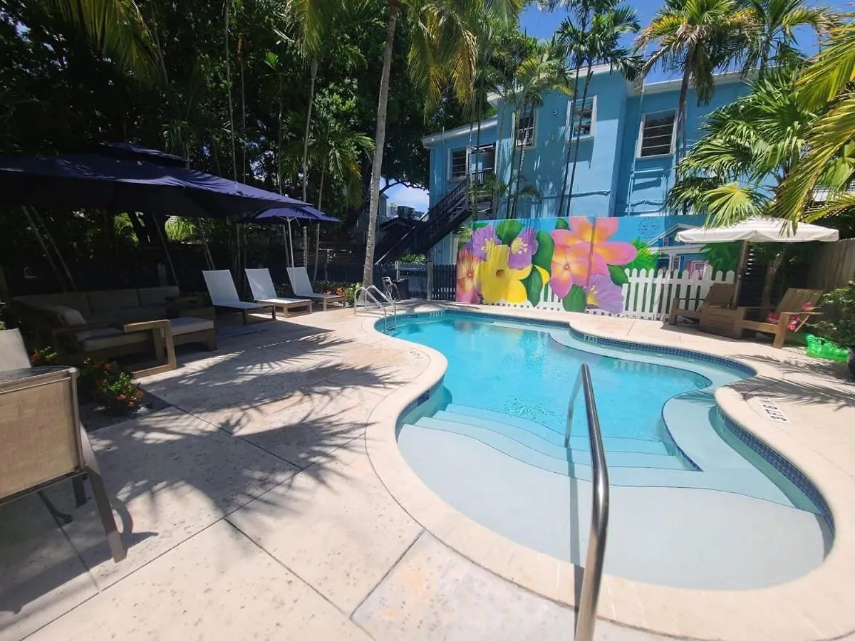 Apartment Duval Street Suite Overlooking Duval W Parking And Pool Key West