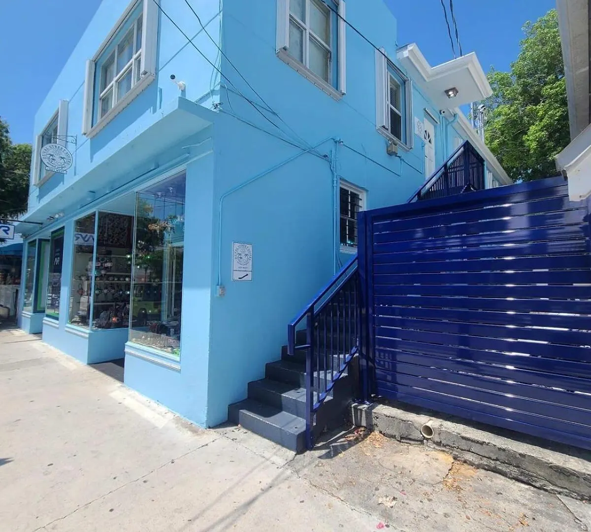 Apartment Duval Street Suite Overlooking Duval W Parking And Pool Key West